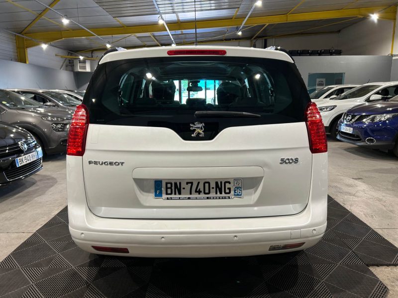 PEUGEOT 5008 2.0 HDI 150CH
