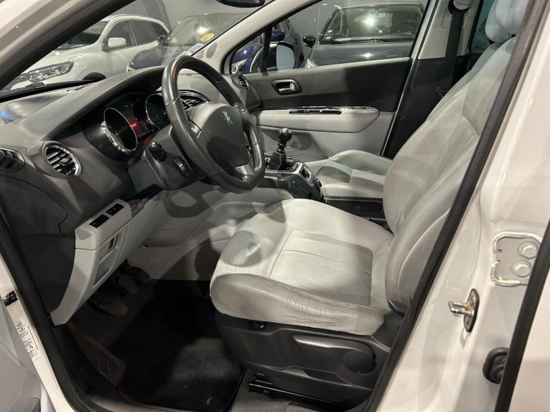 PEUGEOT 5008 2.0 HDI 150CH