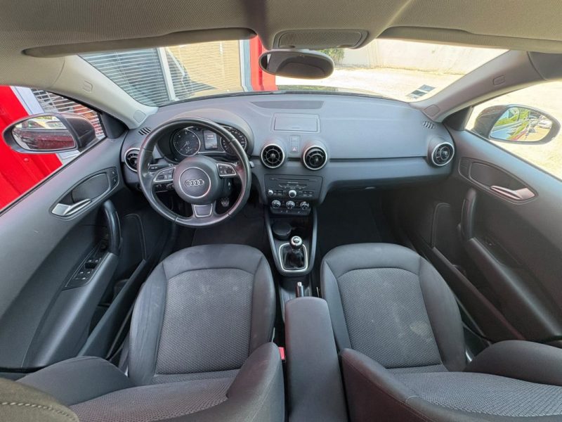 AUDI A1 SB 1.6 TDI 105 ATTRACTION 2013
