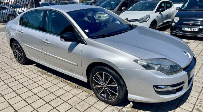 RENAULT LAGUNAIII 1.5 DCI 110 ZEN EDC 2015