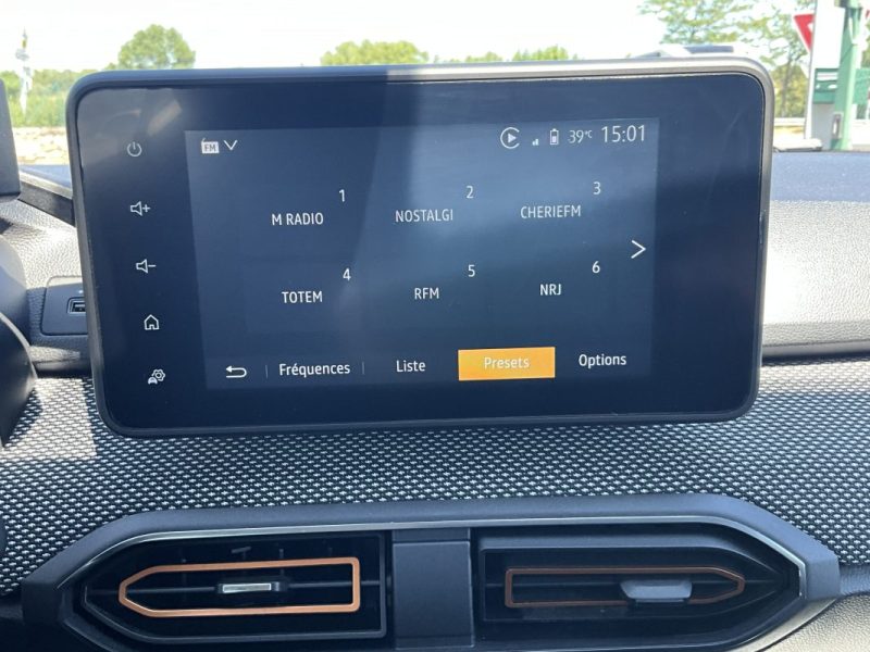 MINIMUM 1250KM D’AUTONOMIE*  DACIA SANDERO  1.0 TCE ECO-G 100 CV STEPWAY CONFORT 