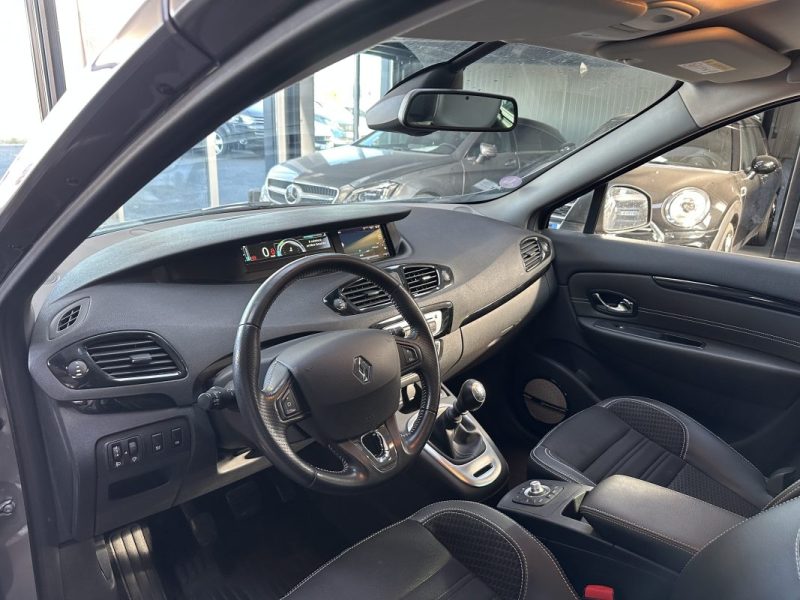 RENAULT GRAND SCÉNIC III TCE 130cv ENERGY BOSE EDITION