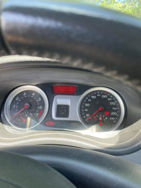 RENAULT CLIO III EXPRESSION 1.2i TCE 101CH