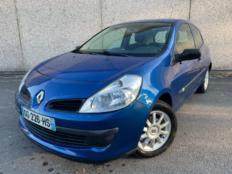 RENAULT CLIO III EXPRESSION 1.2i TCE 101CH