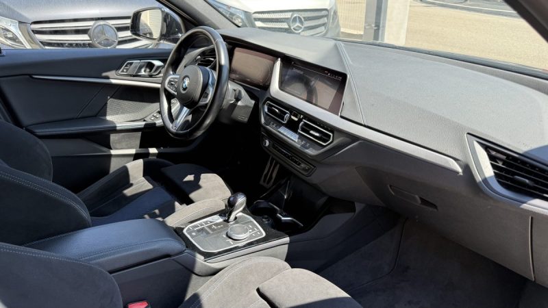 BMW SERIE 1 118I 136CH BVA DKG 2021 PACK M