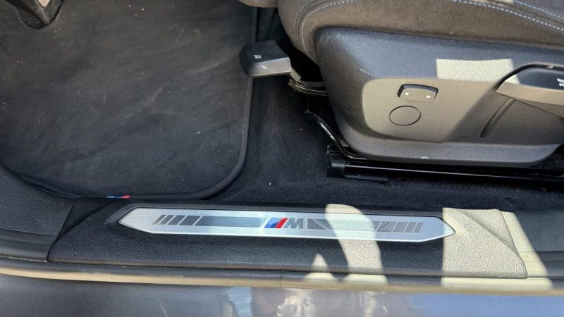 BMW SERIE 1 118I 136CH BVA DKG 2021 PACK M