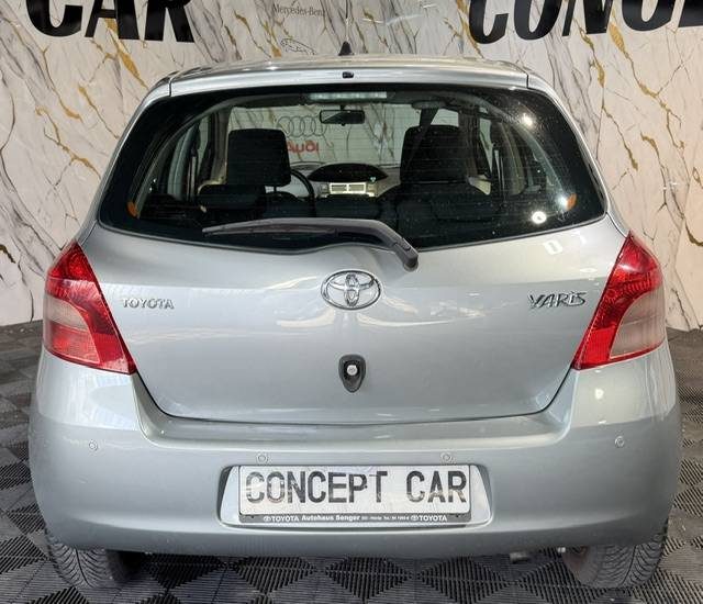 TOYOTA YARIS 1.3 VVT-ISOL 2006 - 78 707Kms - Climatisation - Suivit TOYOTA