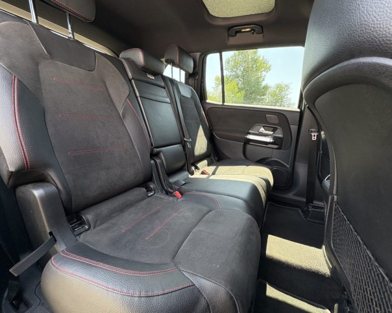 Mercedes GLB 200d 150 ch AMG Line  — CARPLAY - Toit panoramique - Sièges Électriques - SUIVI MB 
