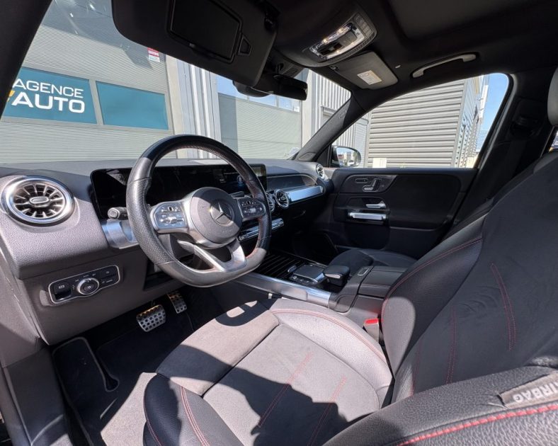 Mercedes GLB 200d 150 ch AMG Line  — CARPLAY - Toit panoramique - Sièges Électriques - SUIVI MB 