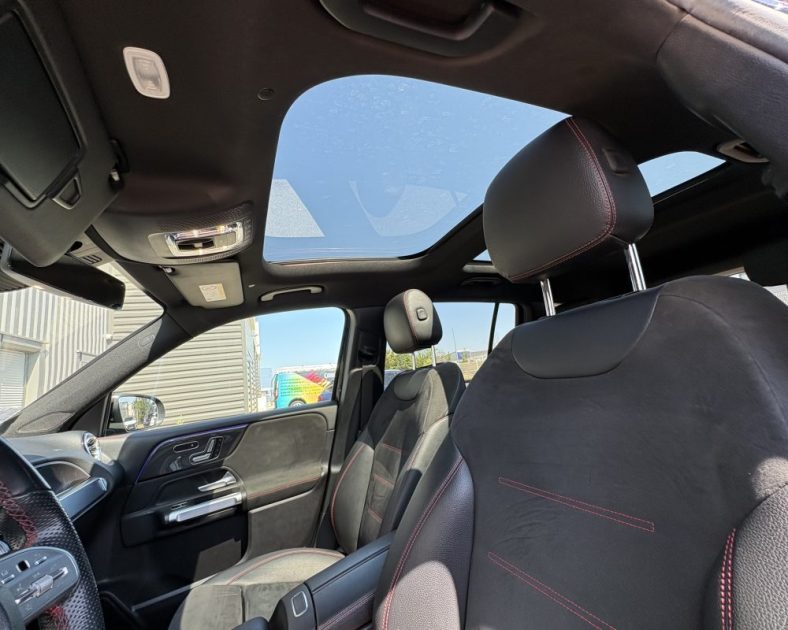 Mercedes GLB 200d 150 ch AMG Line  — CARPLAY - Toit panoramique - Sièges Électriques - SUIVI MB 