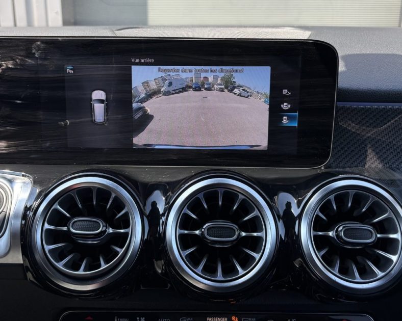 Mercedes GLB 200d 150 ch AMG Line  — CARPLAY - Toit panoramique - Sièges Électriques - SUIVI MB 
