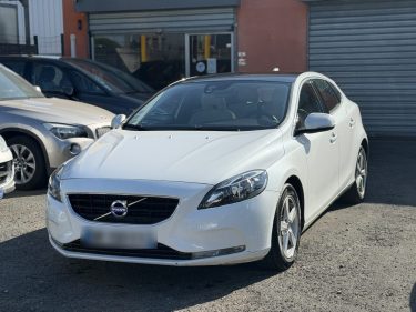 VOLVO V40 BUSINESS D2 1.6 TDI 115 cv  - GARANTIE 12 mois - Momentum