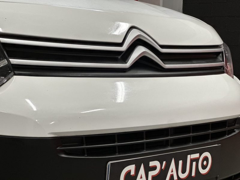 CITROEN BERLINGO 3 places M 1000KG 1.5 BLUE HDI 100 CLUB Advanced Grip Control - 1ère Main -