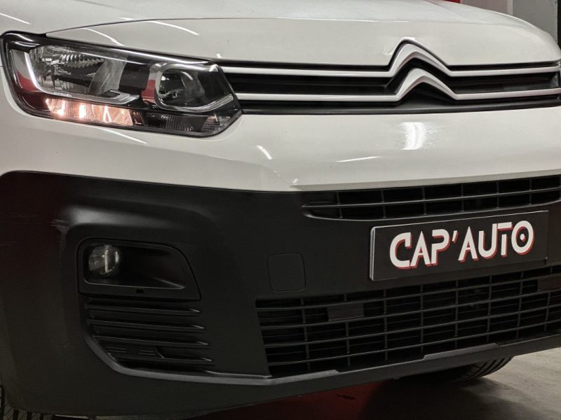 CITROEN BERLINGO 3 places M 1000KG 1.5 BLUE HDI 100 CLUB Advanced Grip Control - 1ère Main -