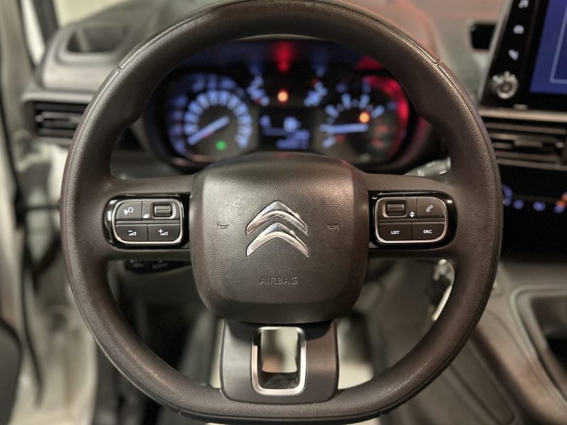 CITROEN BERLINGO 3 places M 1000KG 1.5 BLUE HDI 100 CLUB Advanced Grip Control - 1ère Main -