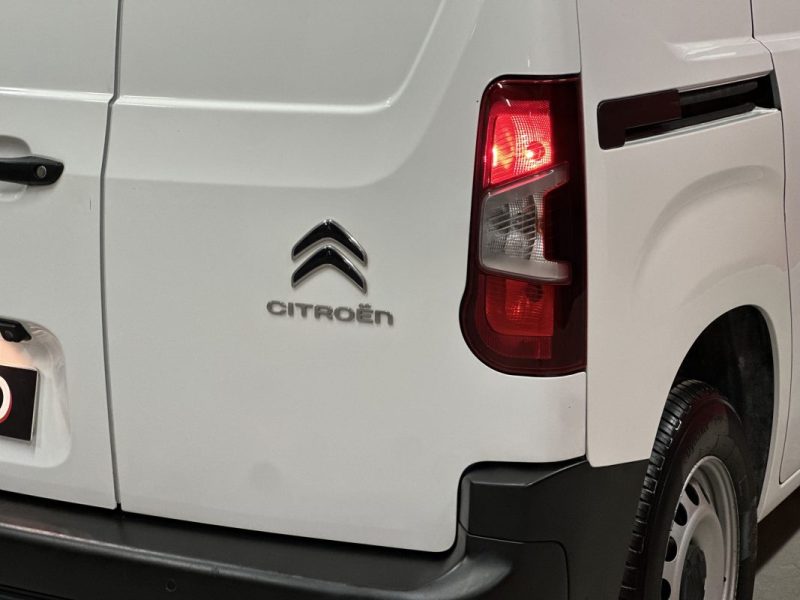 CITROEN BERLINGO 3 places M 1000KG 1.5 BLUE HDI 100 CLUB Advanced Grip Control - 1ère Main -