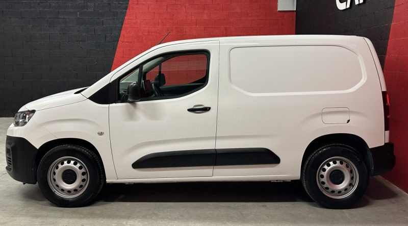 CITROEN BERLINGO 3 places M 1000KG 1.5 BLUE HDI 100 CLUB Advanced Grip Control - 1ère Main -