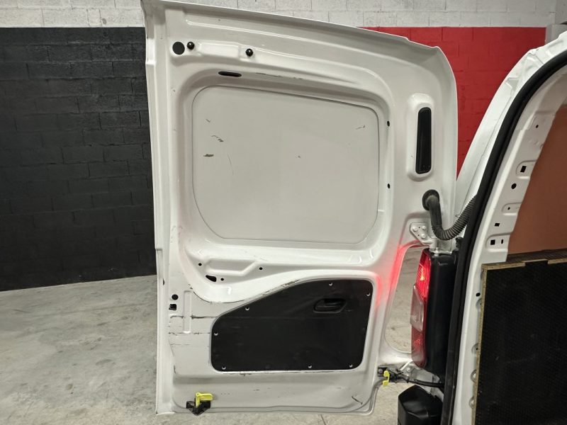 CITROEN BERLINGO 3 places M 1000KG 1.5 BLUE HDI 100 CLUB Advanced Grip Control - 1ère Main -