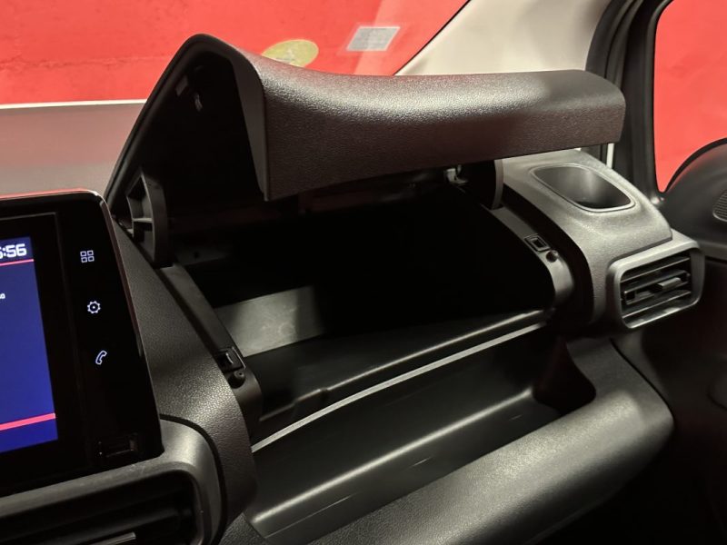 CITROEN BERLINGO 3 places M 1000KG 1.5 BLUE HDI 100 CLUB Advanced Grip Control - 1ère Main -