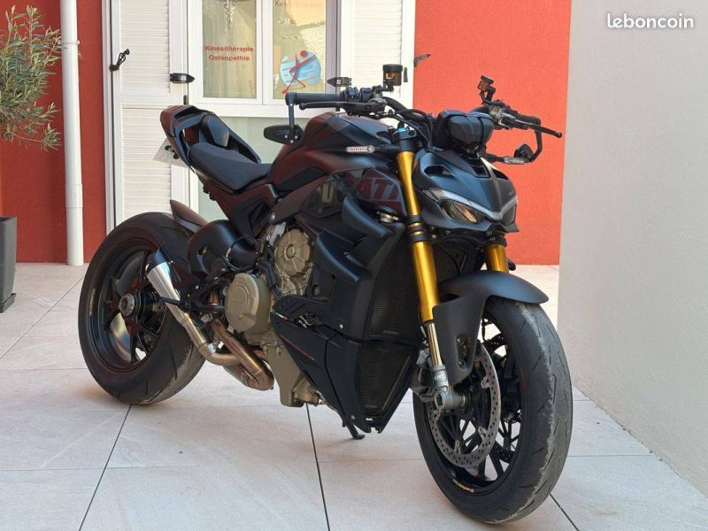 DUCATI STRFIGHT STREET FIGHTER V4S 2023