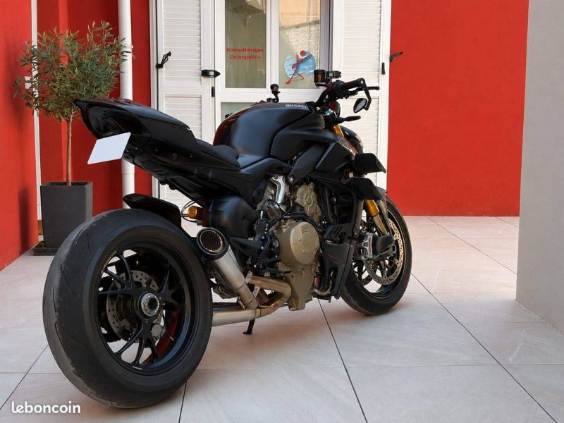 DUCATI STRFIGHT STREET FIGHTER V4S 2023