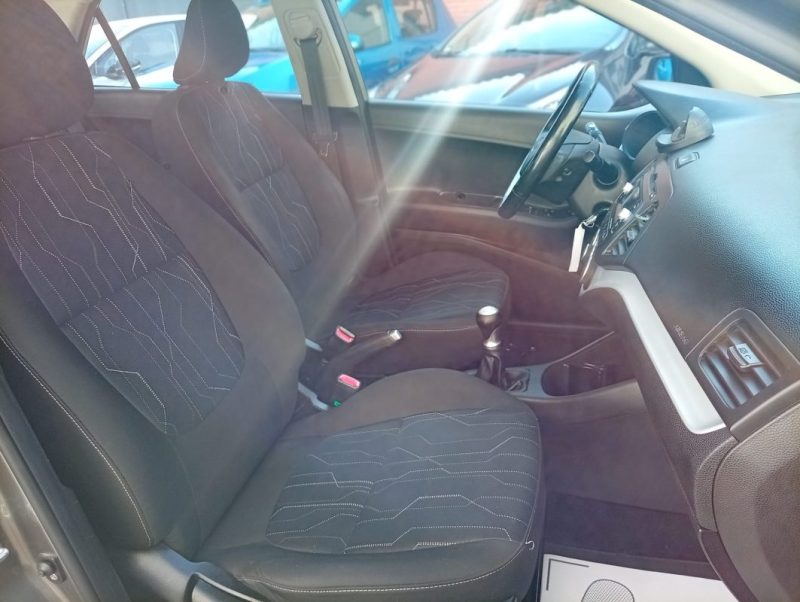 KIA PICANTO 1.0 FIFA WORLD CUP EDITION 2014