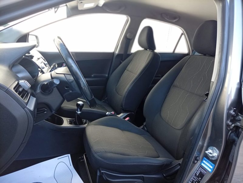 KIA PICANTO 1.0 FIFA WORLD CUP EDITION 2014
