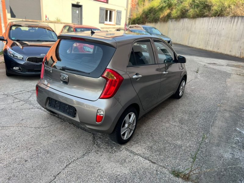 KIA PICANTO 1.0 FIFA WORLD CUP EDITION 2014