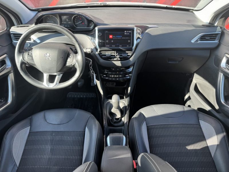 PEUGEOT 2008 1.2 PURE TECH 110 ALLURE BUSINESS 2017