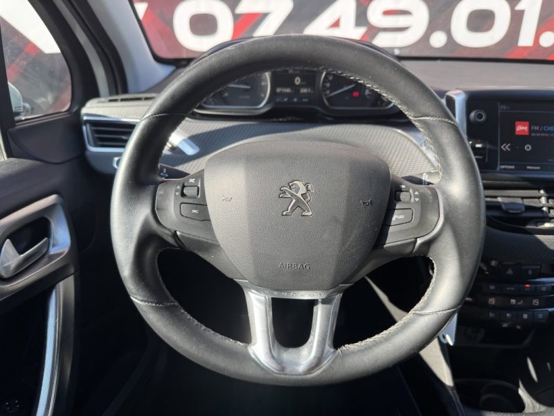 PEUGEOT 2008 1.2 PURE TECH 110 ALLURE BUSINESS 2017
