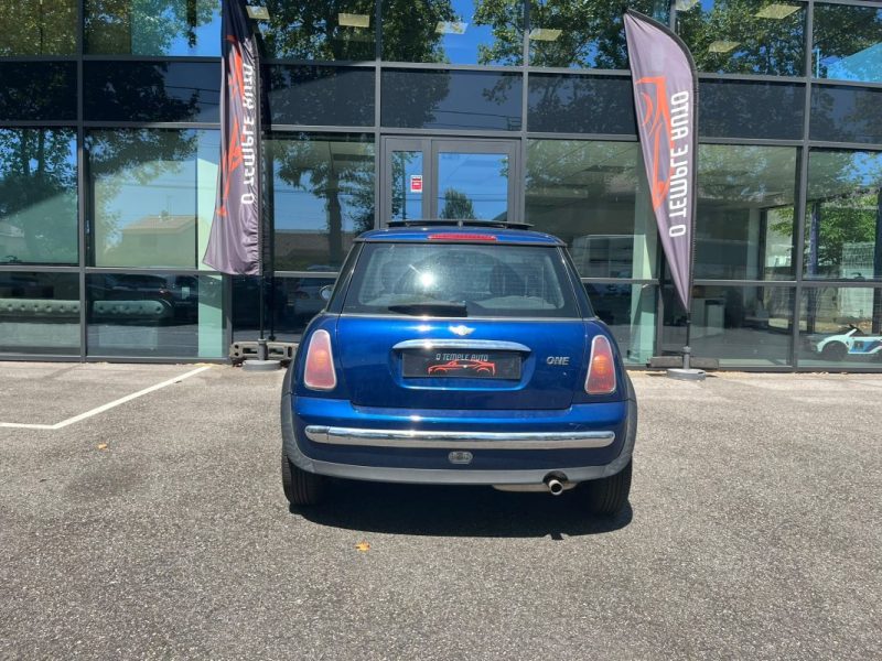 MINI One 1.6i 90 ch Finition Seven Toit Ouvrant Panoramique