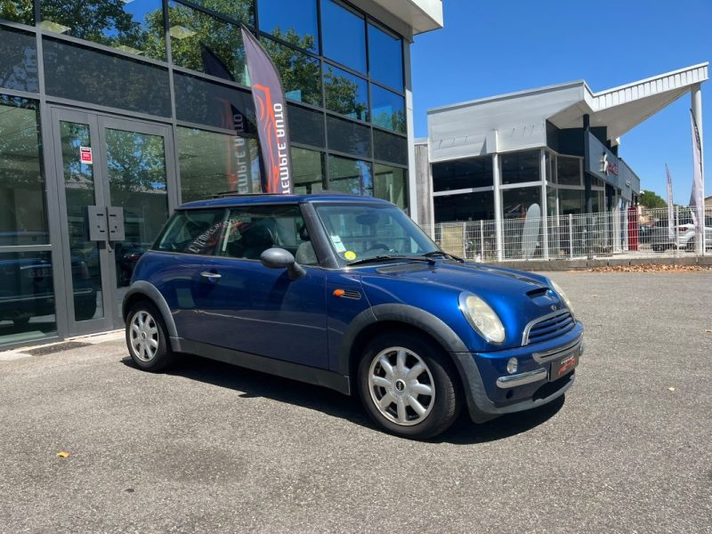 MINI One 1.6i 90 ch Finition Seven Toit Ouvrant Panoramique