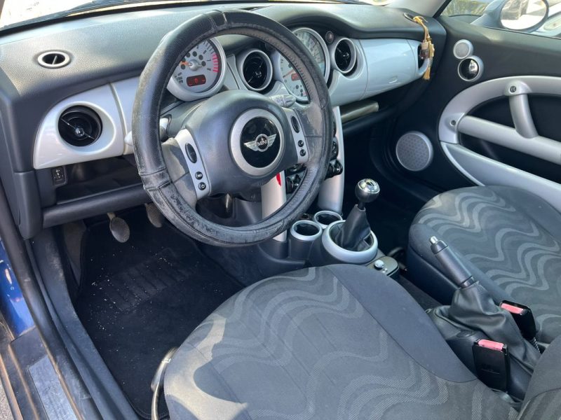MINI One 1.6i 90 ch Finition Seven Toit Ouvrant Panoramique