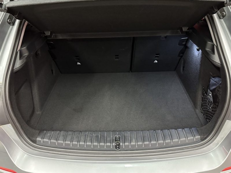 BMW SERIE 1 116D BUSINESS DESIGN DKG7 - 1ère Main - Excellent état -