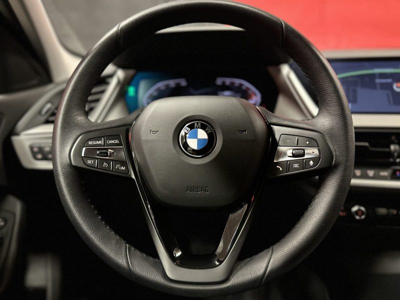 BMW SERIE 1 116D BUSINESS DESIGN DKG7 - 1ère Main - Excellent état -