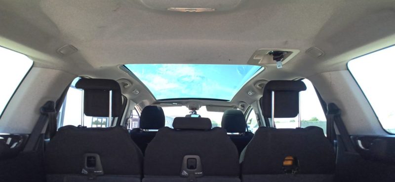 PEUGEOT 5008 1.6 120CV  TOIT PANORAMIQUE 1ER MAIN GARANTIE 6MOIS