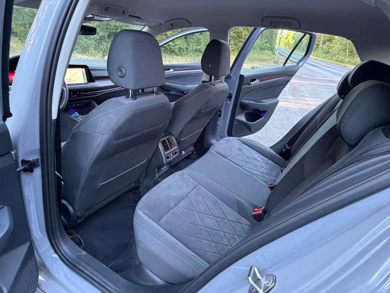VOLKSWAGEN GOLF VIII 2.0 TDI  116 STYLE DSG 04/2023