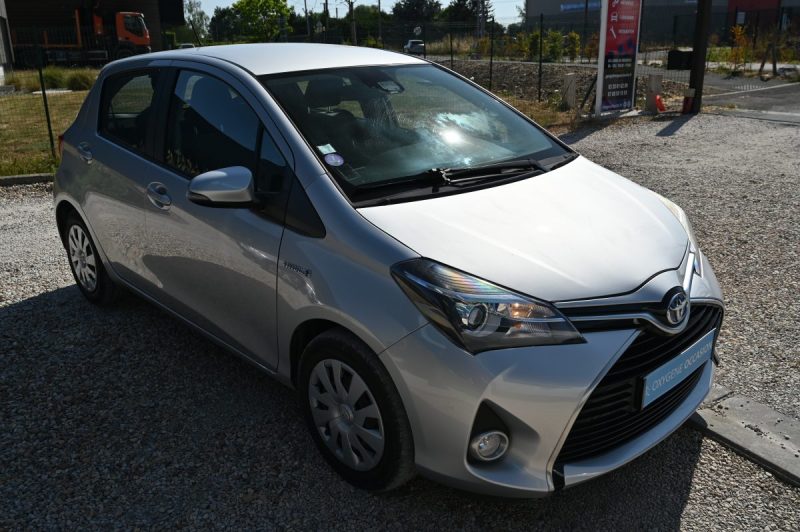 TOYOTA YARIS 100H DYNAMIC PACK CONFORT 09/2015
