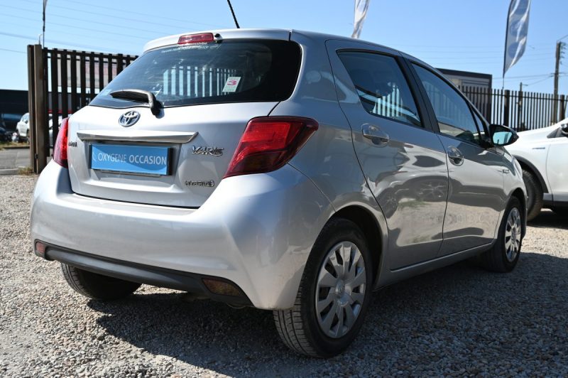 TOYOTA YARIS 100H DYNAMIC PACK CONFORT 09/2015