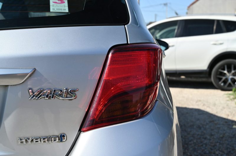TOYOTA YARIS 100H DYNAMIC PACK CONFORT 09/2015