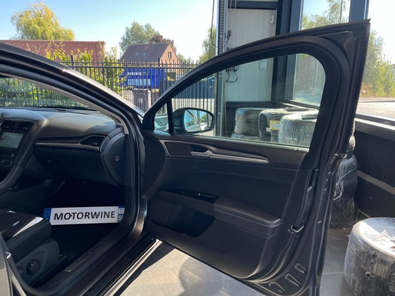 🚗 FORD MONDEO 1.5 ECOBOOST 160 TITANIUM 📡 Radars de recul