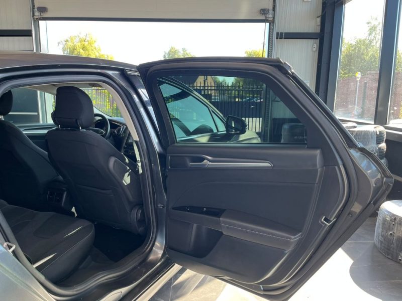 🚗 FORD MONDEO 1.5 ECOBOOST 160 TITANIUM 📡 Radars de recul