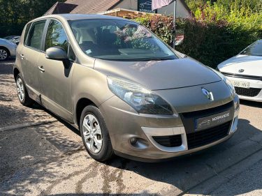 Renault Scenic III 1.6 16V 110ch Authentique 