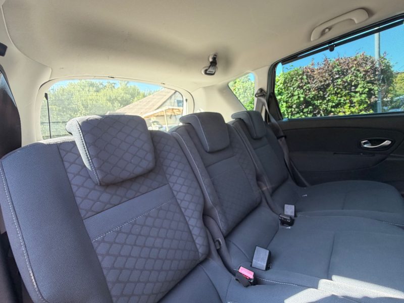 Renault Scenic III 1.6 16V 110ch Authentique 