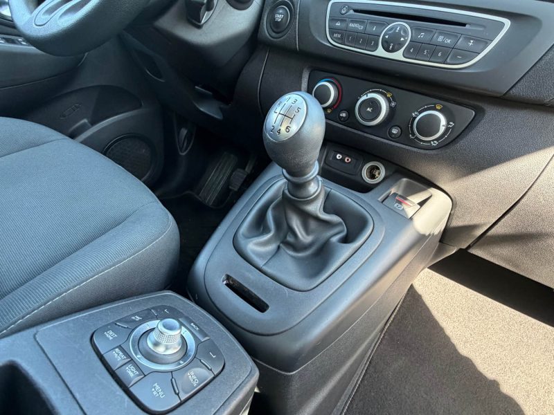 Renault Scenic III 1.6 16V 110ch Authentique 