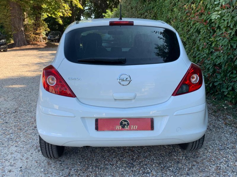 OPEL CORSA 1.2 TWINPORT 85 ESSENTIA 2012
