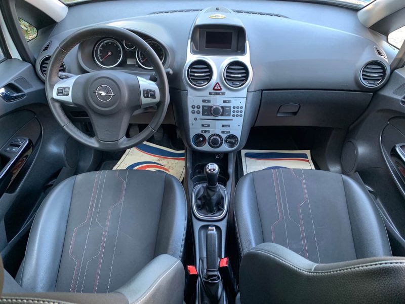 OPEL CORSA 1.2 TWINPORT 85 ESSENTIA 2012