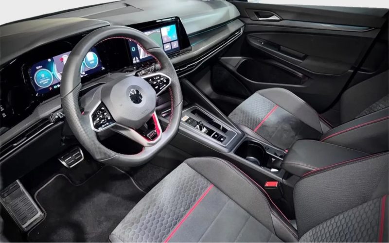 VOLKSWAGEN GOLF GTI CLUBSPORT / TOIT OUVRANT / HK / CARPLAY