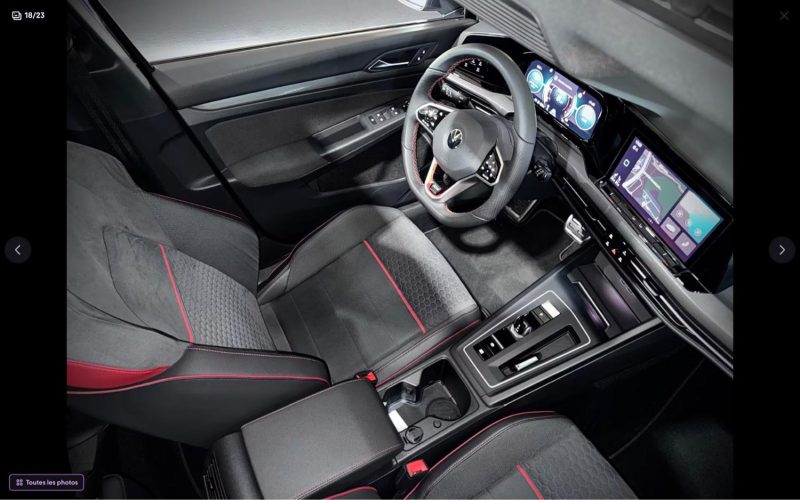 VOLKSWAGEN GOLF GTI CLUBSPORT / TOIT OUVRANT / HK / CARPLAY