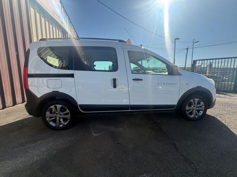 DACIA DOKKER STEPWAY 1.2 TCE 115CV - 16V TURBO PORTE LATERAL 2016